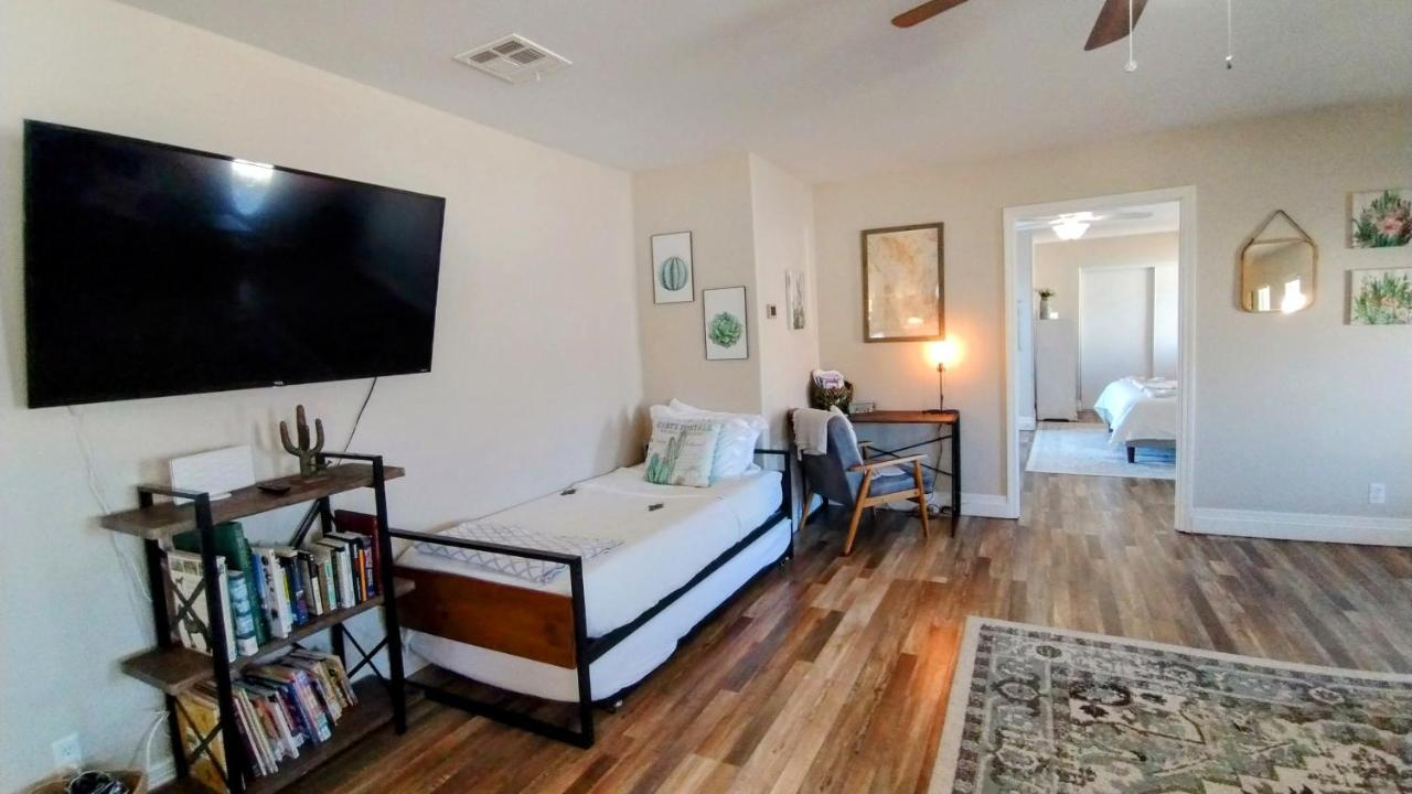 Falcon Apartment